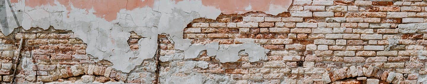 Tirantes, ladrillos y Dios